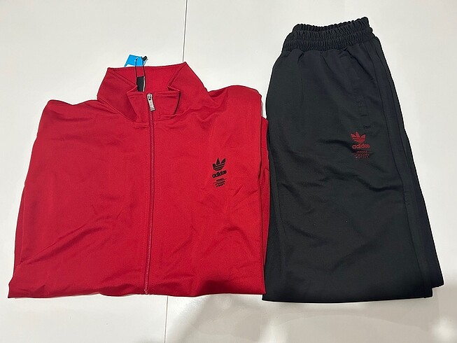 ADIDAS EŞOFMAN TAKIMI