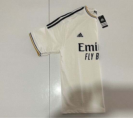 m Beden ADİDAS REAL MADRİD T-SHİRT
