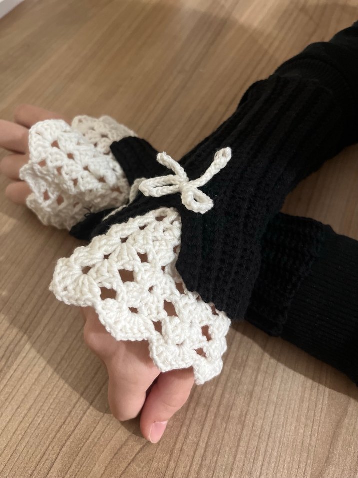 Dantel Detaylı Bohem Siyah Kadın Eldiven - Görsel 3