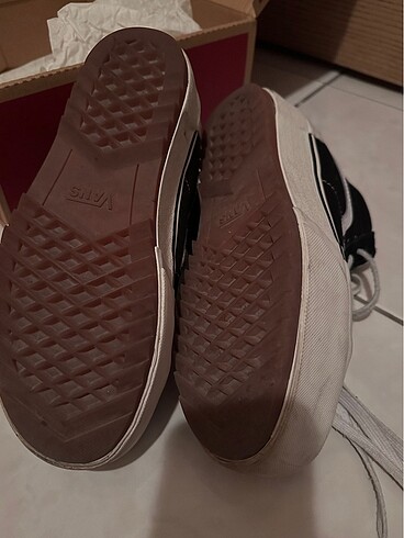 37 Beden siyah Renk Acil satılık vans platform 37 numara