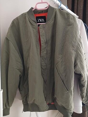 Zara Bomber Mont