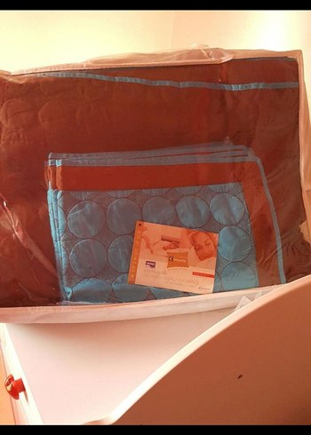 İşlemeli Parlak Mavi Yatak Örtüsü - Görsel 4