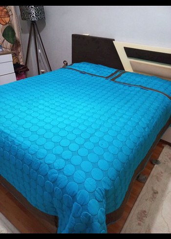 Koyu Mavi Puantiyeli Yatak Örtüsü - Görsel 2