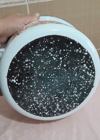 Çilek Desenli Beyaz Emaye Tencere - Görsel 4