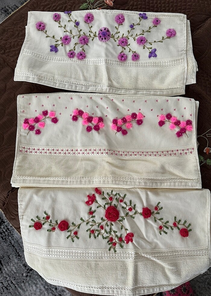 Kurdele nakışı seccade ve havlu - Görsel 2