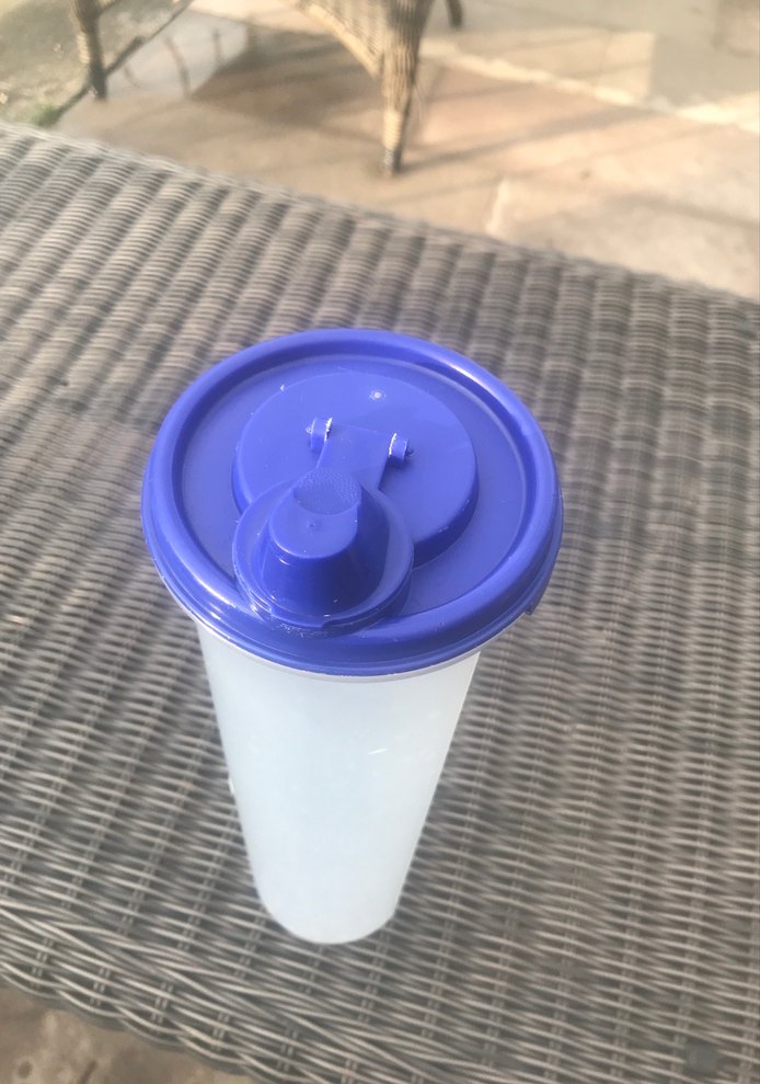 Tupperware Şeffaf Mavi Kapaklı  yağlık — görsel 2/5