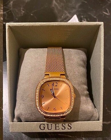 GUESS GOLD KADIN SAAT