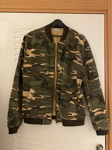 Zara Man Asker Desenli Mont