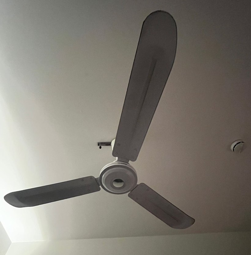 Beyaz ve Gri Tavan Vantilatörü - Görsel 4