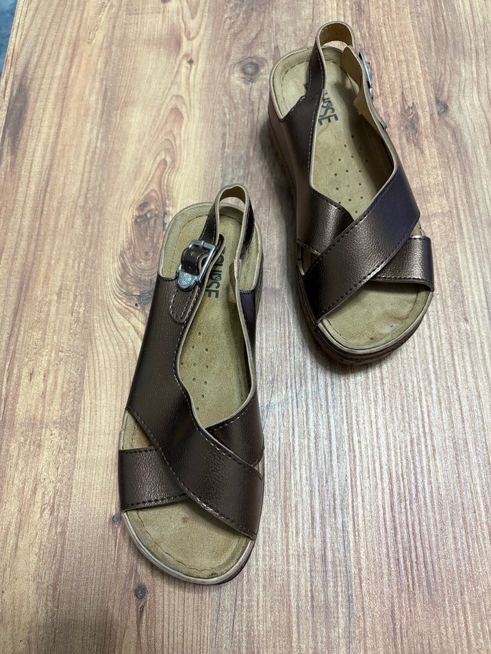 Kahverengi Dolgu Topuklu Kadın Sandalet - Görsel 2