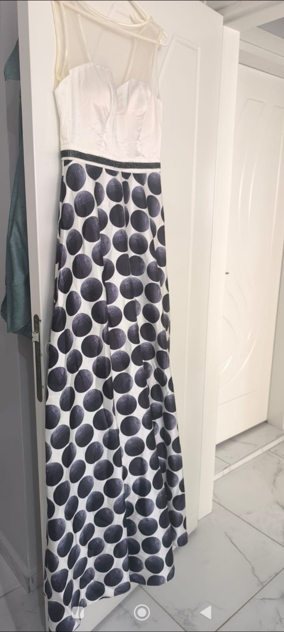 Puantiyeli, Askısız, Pilili Uzun Elbise - Görsel 2