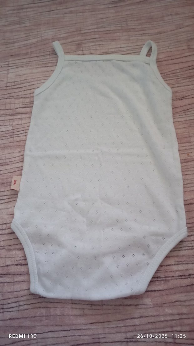 Beyaz Düğmeli Bebek Kız Body - Görsel 2