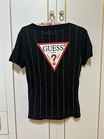 s Beden GUESS ORJ ETİKETLİ SMALL BEDEN TİŞÖRT