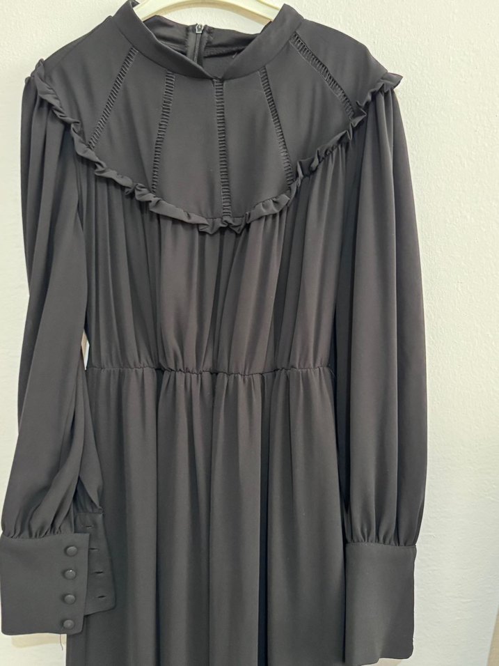 Uzun Siyah Gotik Fırfırlı Elbise - Görsel 5