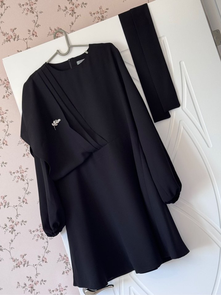 Siyah Uzun Kollu Midi Tesettür Takım - Görsel 5