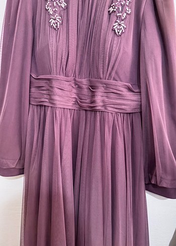Uzun Mor İşlemeli Kadın Abiye Elbise - Görsel 5