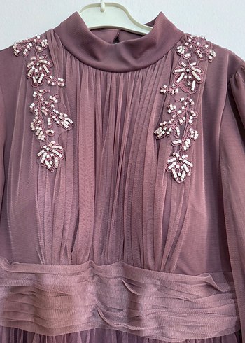 Uzun Mor İşlemeli Kadın Abiye Elbise - Görsel 3