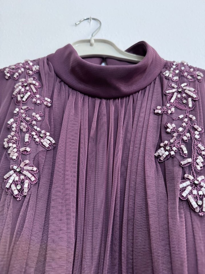Uzun Mor İşlemeli Kadın Abiye Elbise - Görsel 2
