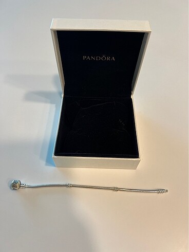 Beden gri Renk Pandora Charm Bilekliği