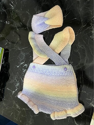 Diğer kız bebek tulum 3 6 ay arası gıyinebılır