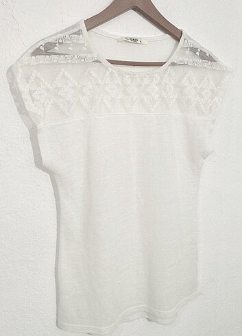 xl Beden LK&JNS DEW KISA YARASA KOL DANTELLİ BLUZ