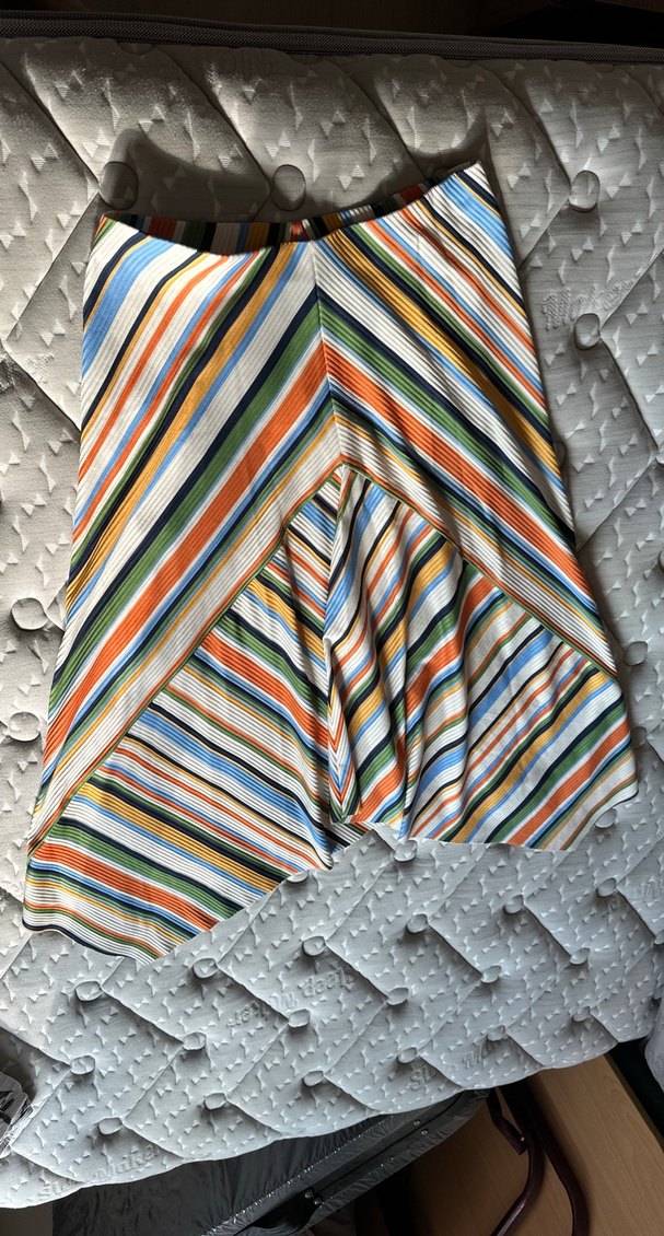 Çok Renkli Çizgili etek - Görsel 2