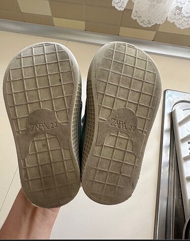22 Beden yeşil Renk Zara bebek ayakkabı