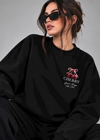 Diğer Siyah Oversize Kirazli Sweatshirt Rahat Ve Sik