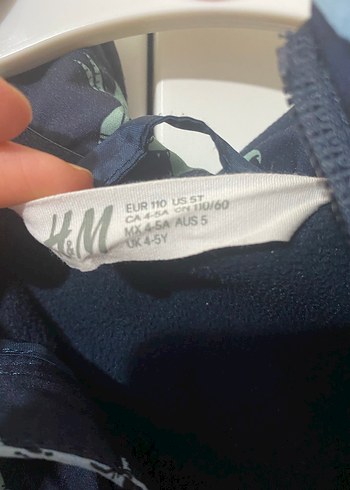 Erkek Çocuk Mavi Baskılı Fermuarlı Yağmurluk - Görsel 3