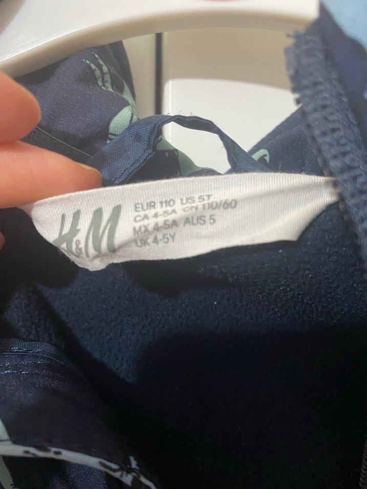 Erkek Çocuk Mavi Baskılı Fermuarlı Yağmurluk - Görsel 3