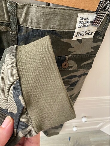10 Yaş Beden haki Renk Zara erkek çocuk pantolon