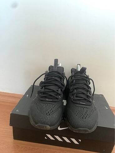 Nike Nike react serisi az kullanılmış