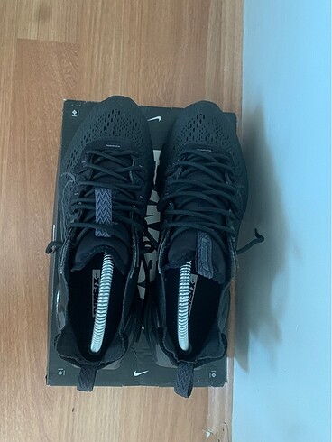 42 Beden Nike react serisi az kullanılmış