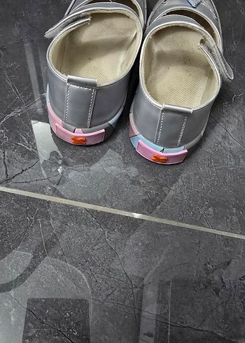 Kız Çocuk Çok Renkli Bağcıklı Babet - Görsel 2