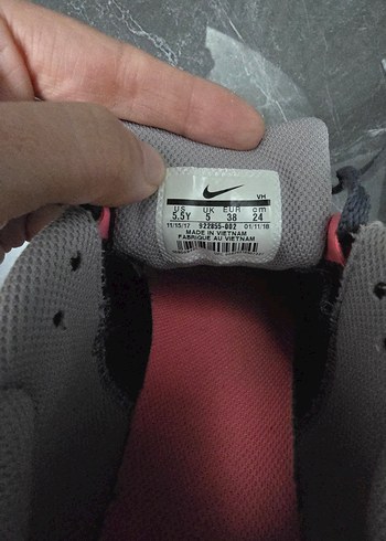 Pembe Detaylı Gri Spor Ayakkabı - Görsel 2