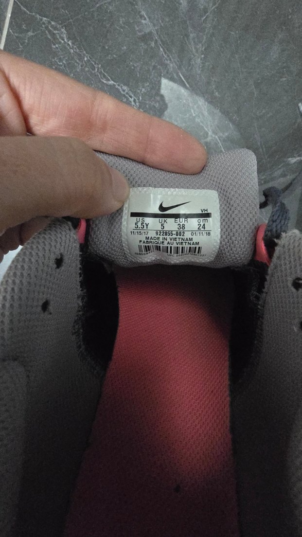 Pembe Detaylı Gri Spor Ayakkabı - Görsel 2