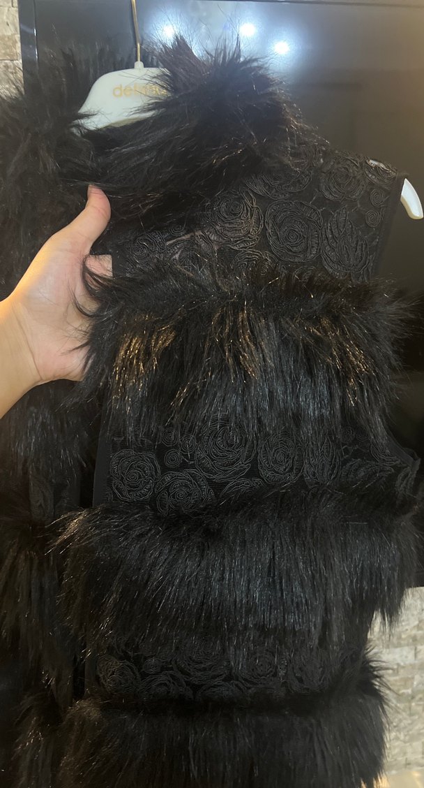 Siyah Kürklü Uzun Kadın Yelek - Görsel 4