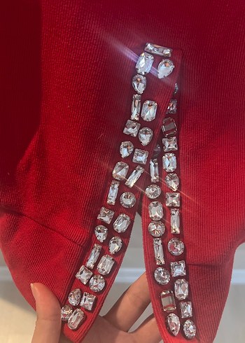 Kırmızı Zincir Detaylı Kapüşonlu Sweatshirt - Görsel 5