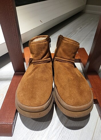ZARA UGG TARZI BOT