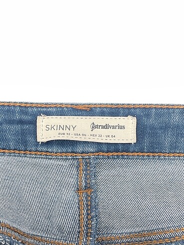 32 Beden çeşitli Renk Stradivarius Skinny %70 İndirimli.