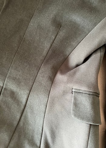 Mango Zincir Detaylı Gri Keten Blazer - Görsel 5