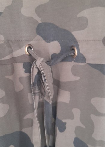 Bayan Kamuflaj Desenli Kemerli Tulum - Görsel 5