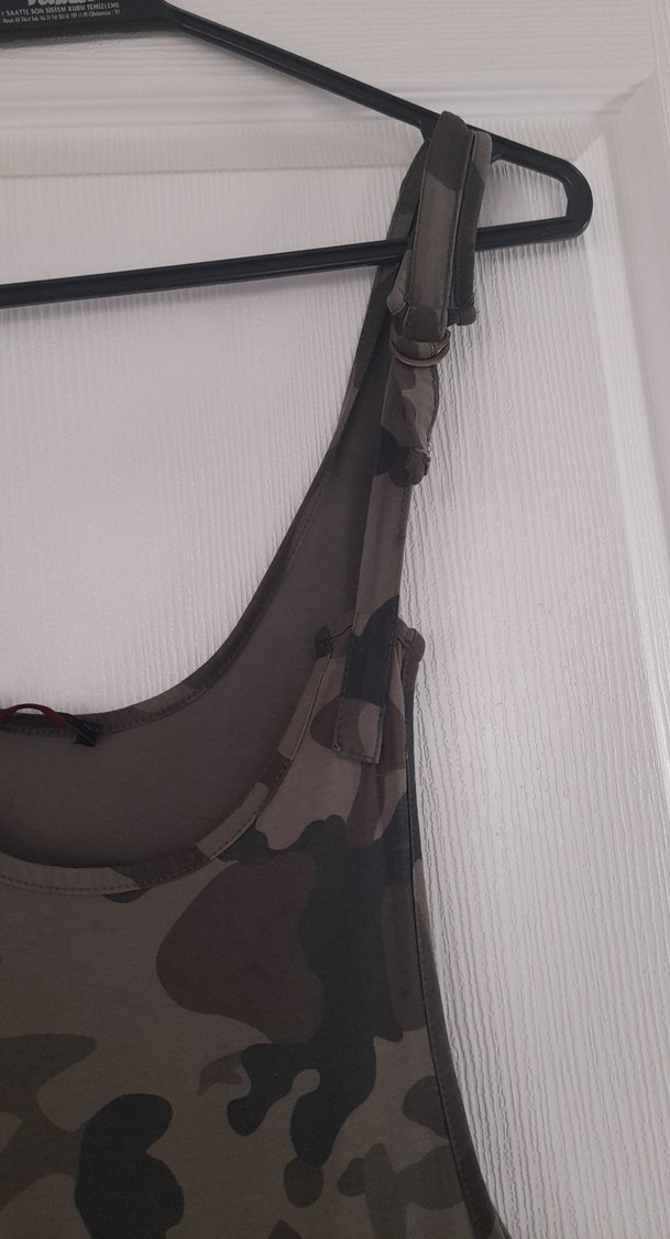 Bayan Kamuflaj Desenli Kemerli Tulum - Görsel 3