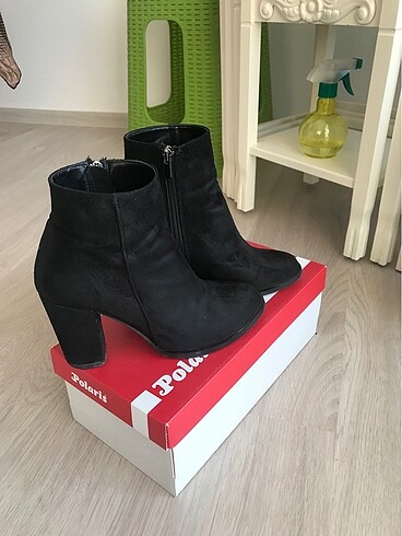Siyah süet çok şık bot