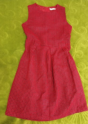 Kolsuz Kırmızı Elbise - Görsel 2