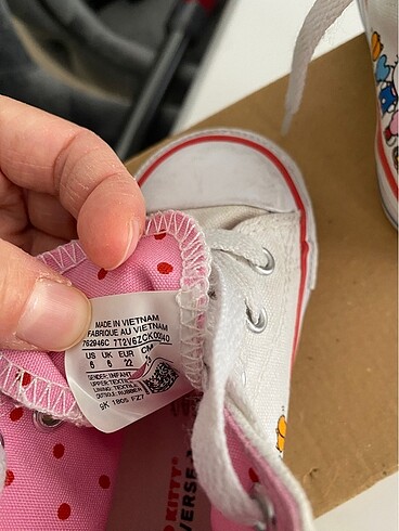 22 Beden beyaz Renk Kız bebek converse