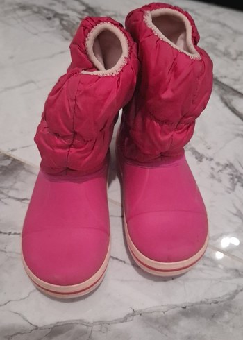 Kız Çocuk Pembe Fırfırlı Crocs bot