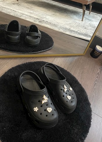 Siyah crocs taşlı terlik