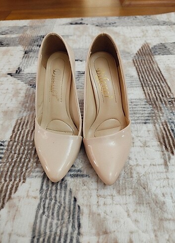 Diğer Krem stiletto 