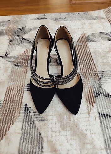 40 Beden Stiletto